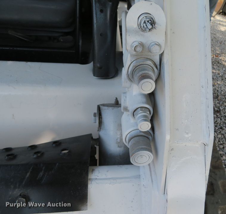 image for item DN5984 2005 Bobcat T180  tracked skid steer loader