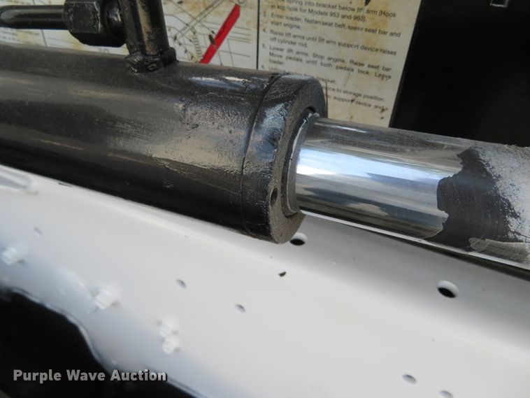 image for item DN5984 2005 Bobcat T180  tracked skid steer loader