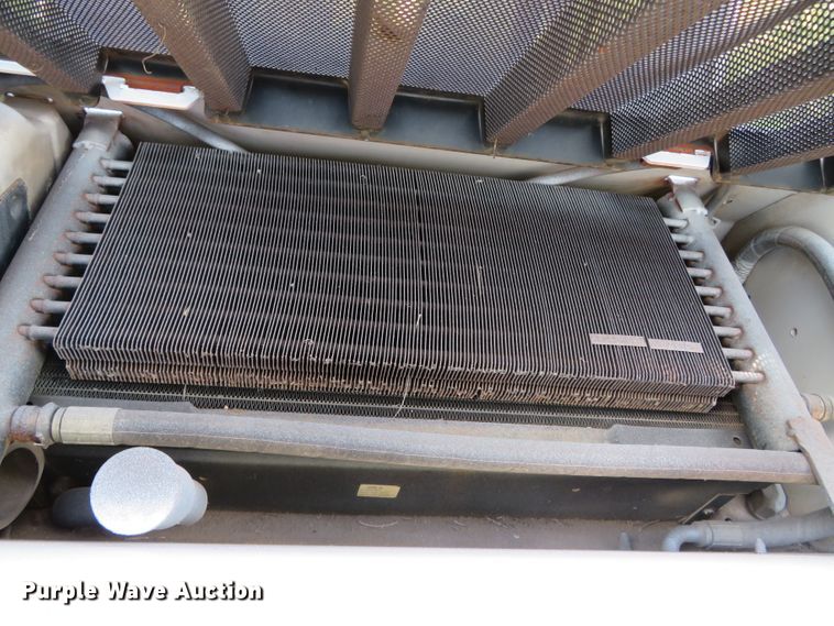 image for item DN5984 2005 Bobcat T180  tracked skid steer loader