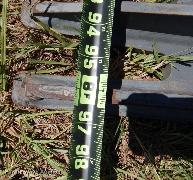 image for item ED9857 2016 MDS CBM3-96  8' W rock grapple bucket