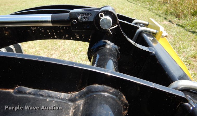 image for item ED9857 2016 MDS CBM3-96  8' W rock grapple bucket