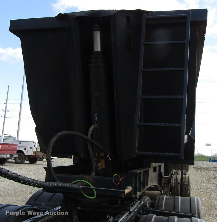 image for item GC9904 1985 Fruehauf TL  end dump trailer