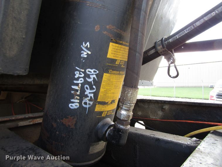 image for item GC9904 1985 Fruehauf TL  end dump trailer