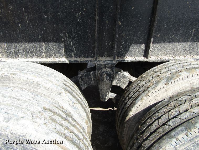 image for item GC9904 1985 Fruehauf TL  end dump trailer