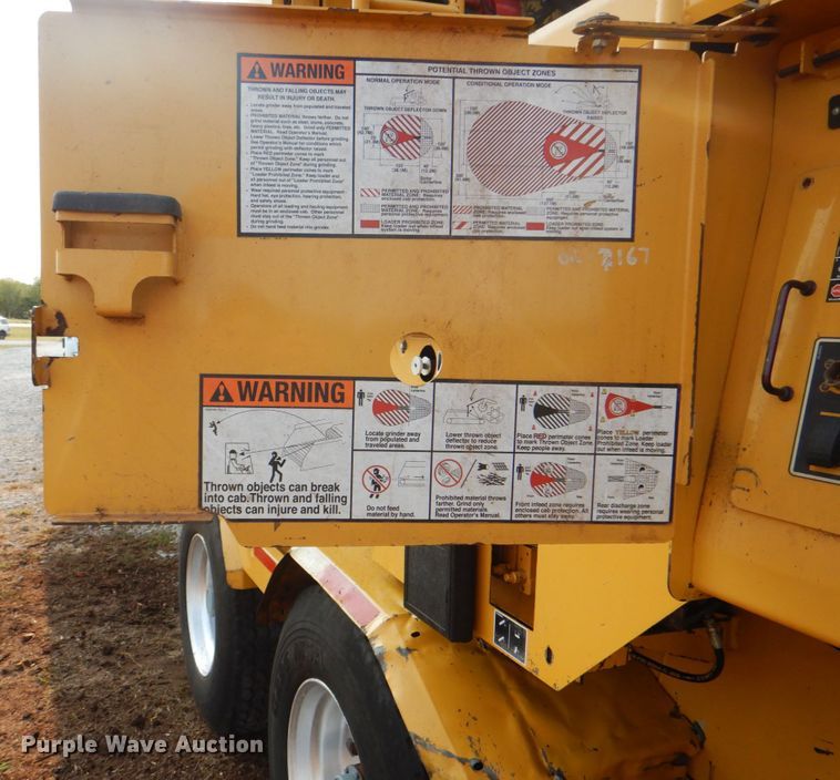 image for item HT9424 2004 Vermeer HG6000  horizontal grinder