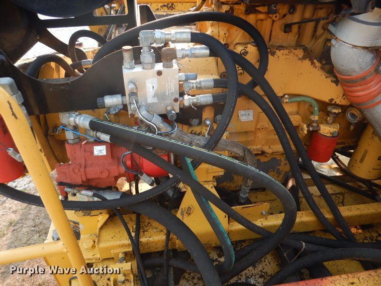 image for item HT9424 2004 Vermeer HG6000  horizontal grinder