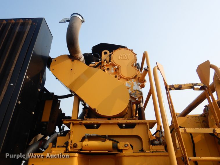 image for item HT9424 2004 Vermeer HG6000  horizontal grinder