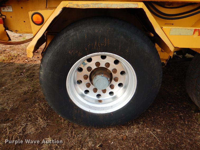 image for item HT9424 2004 Vermeer HG6000  horizontal grinder