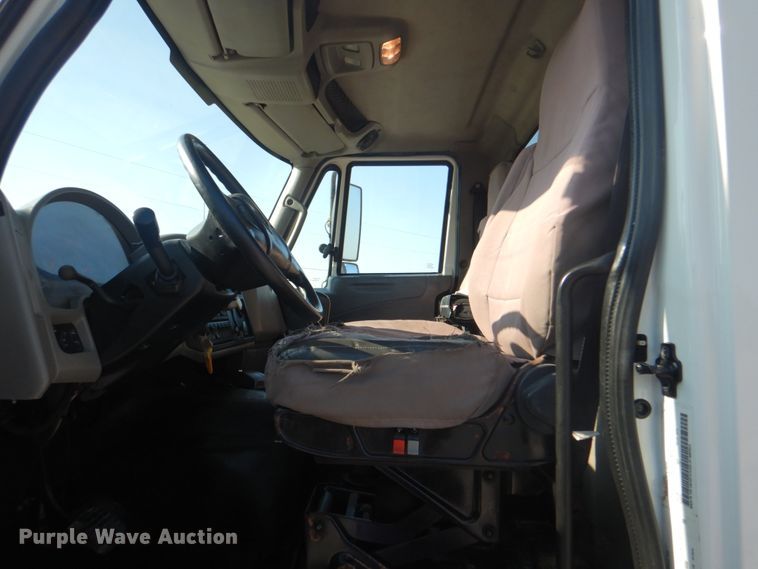 image for item HT9433 2011 International WorkStar 7600  vacuum truck