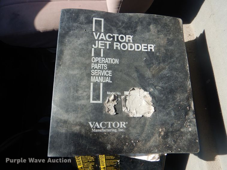 image for item HT9433 2011 International WorkStar 7600  vacuum truck