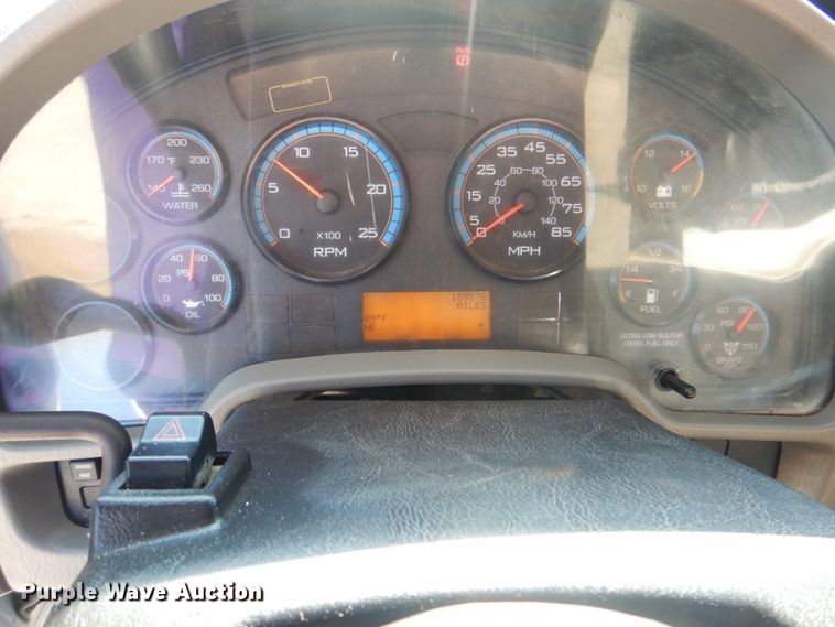 image for item HT9433 2011 International WorkStar 7600  vacuum truck