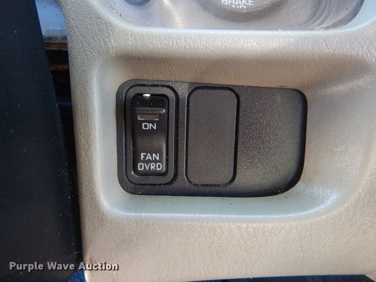 image for item HT9433 2011 International WorkStar 7600  vacuum truck