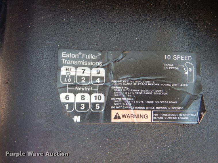 image for item HT9433 2011 International WorkStar 7600  vacuum truck