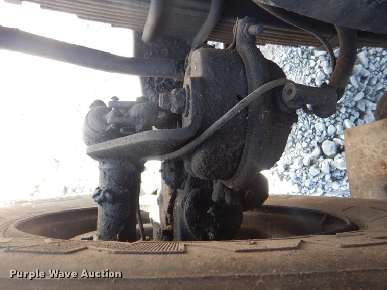 image for item HT9433 2011 International WorkStar 7600  vacuum truck