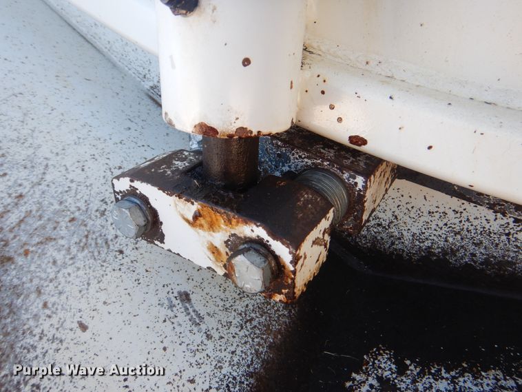 image for item HT9433 2011 International WorkStar 7600  vacuum truck