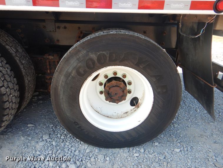 image for item HT9433 2011 International WorkStar 7600  vacuum truck