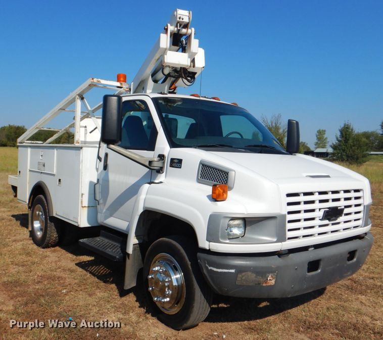 image for item HT9434 2006 Chevrolet C4500  bucket truck