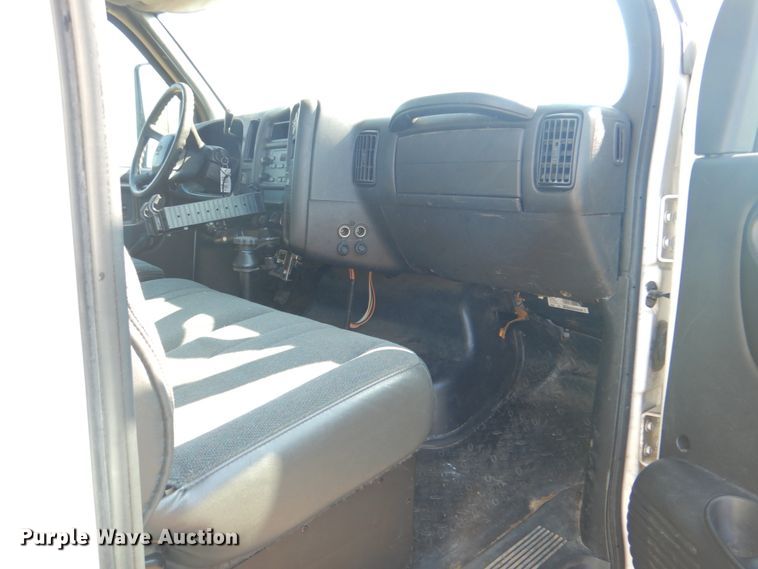 image for item HT9434 2006 Chevrolet C4500  bucket truck