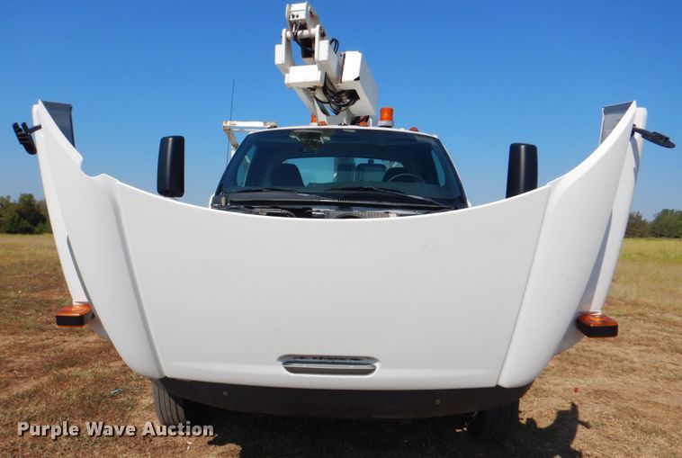 image for item HT9434 2006 Chevrolet C4500  bucket truck