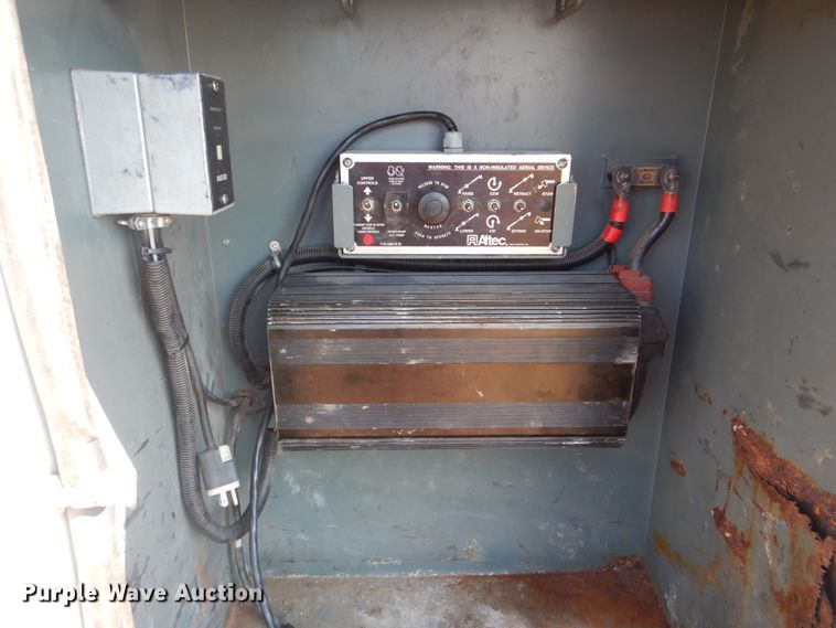 image for item HT9434 2006 Chevrolet C4500  bucket truck