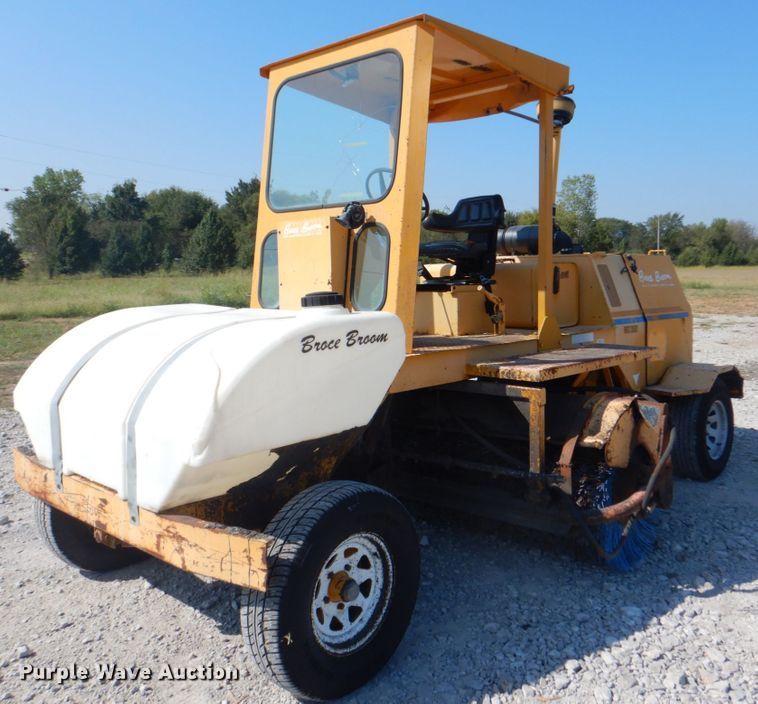 image for item HT9435 Broce RC350  broom