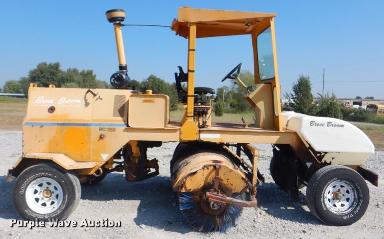 image for item HT9435 Broce RC350  broom