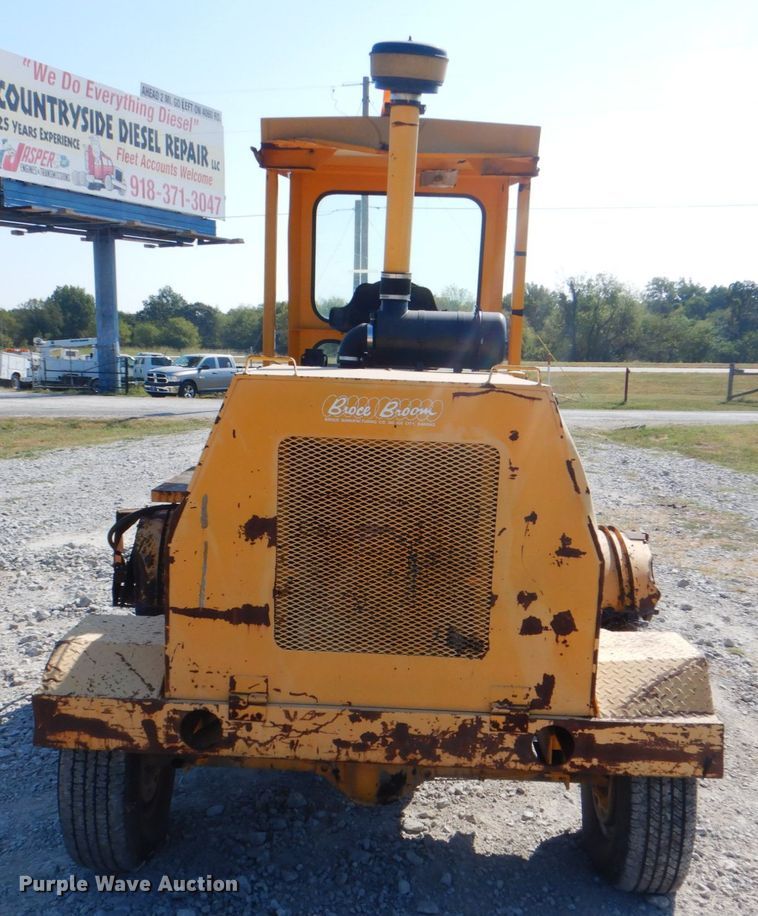 image for item HT9435 Broce RC350  broom