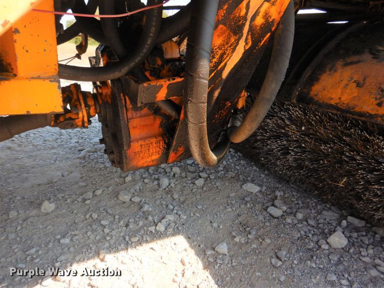 image for item HT9435 Broce RC350  broom