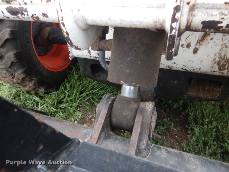 image for item HU9288 1996 Bobcat 763  skid steer loader