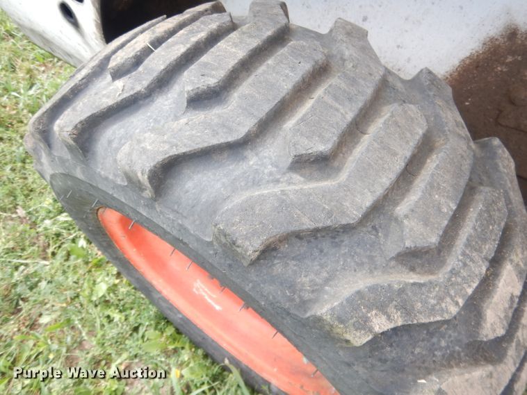 image for item HU9288 1996 Bobcat 763  skid steer loader