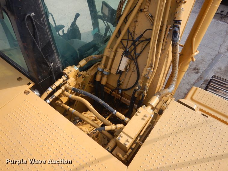 image for item HU9295 2007 Caterpillar 324D  excavator
