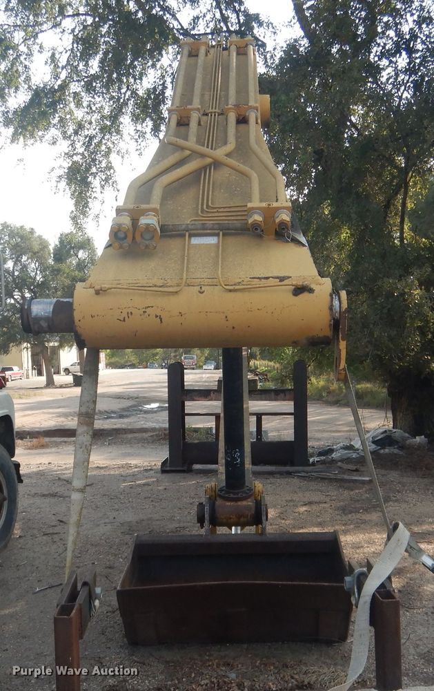 image for item HU9296 Caterpillar  60' long reach excavator stick