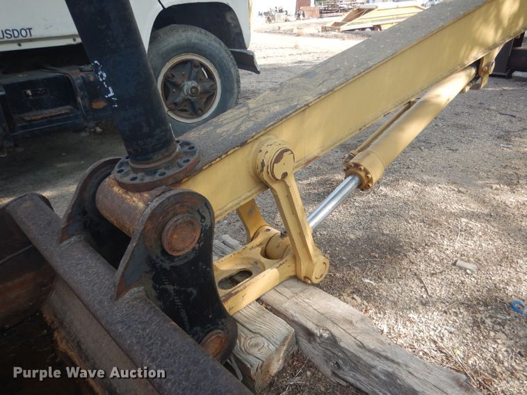 image for item HU9296 Caterpillar  60' long reach excavator stick