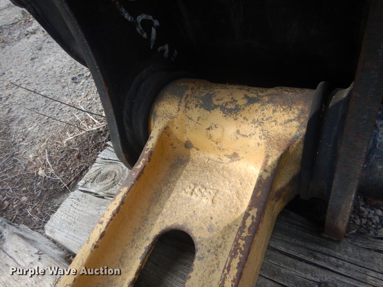 image for item HU9296 Caterpillar  60' long reach excavator stick