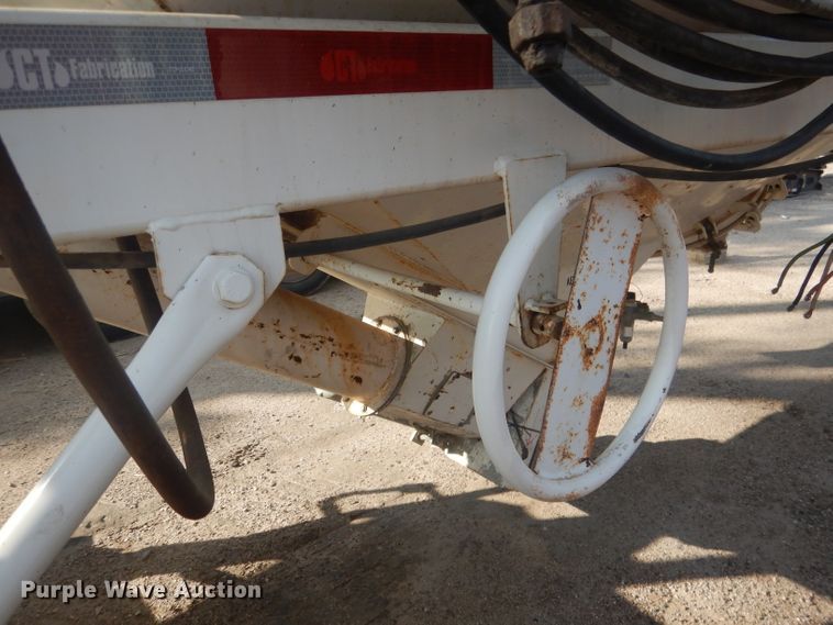 image for item HU9297 Concrete silo