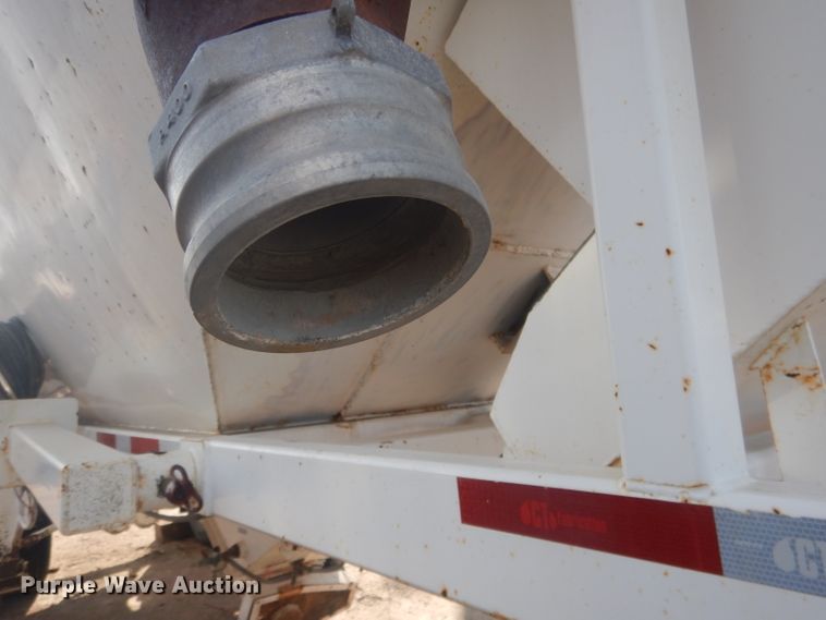 image for item HU9297 Concrete silo