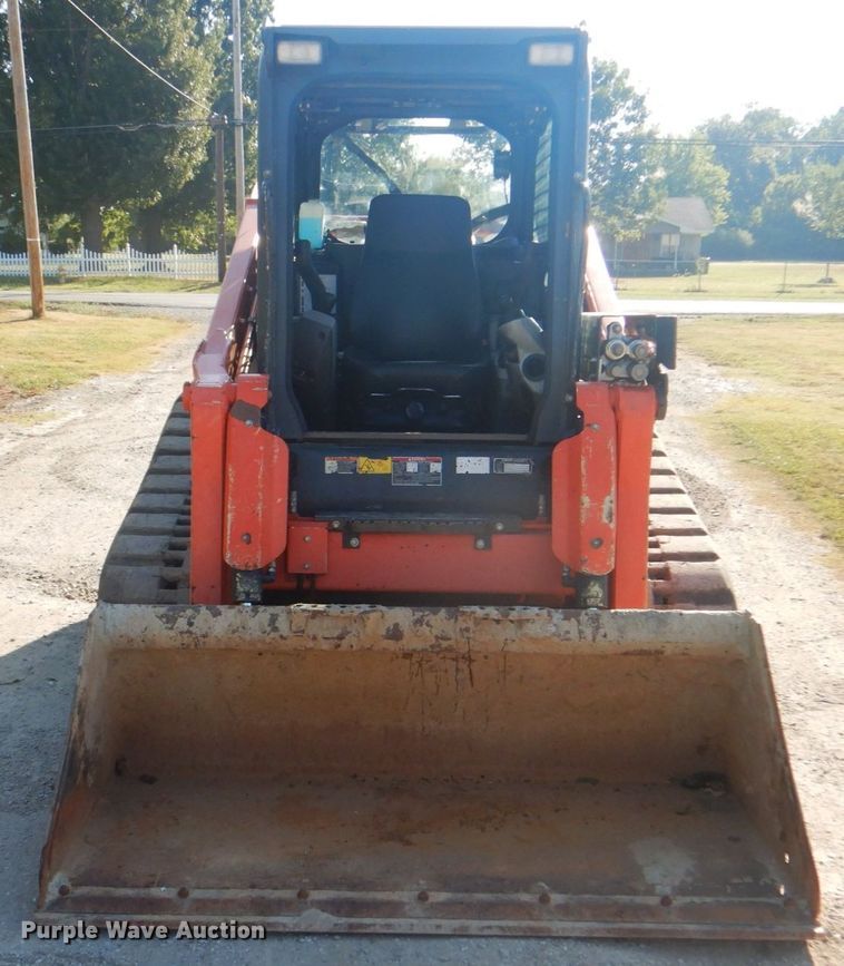 image for item ID9115 2016 Kubota SVL95-2S  tracked skid steer loader