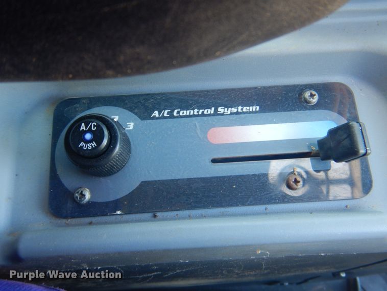 image for item ID9115 2016 Kubota SVL95-2S  tracked skid steer loader