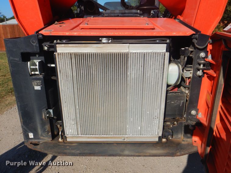 image for item ID9115 2016 Kubota SVL95-2S  tracked skid steer loader