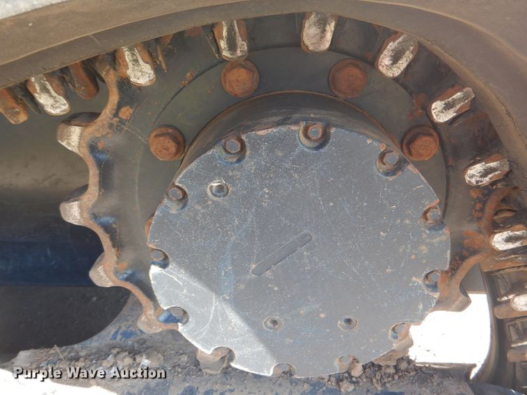 image for item ID9115 2016 Kubota SVL95-2S  tracked skid steer loader