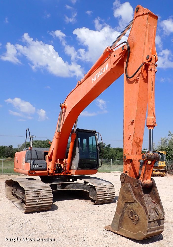 image for item IN9612 2002 Hitachi ZX200LC  excavator