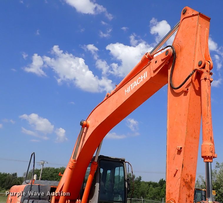 image for item IN9612 2002 Hitachi ZX200LC  excavator