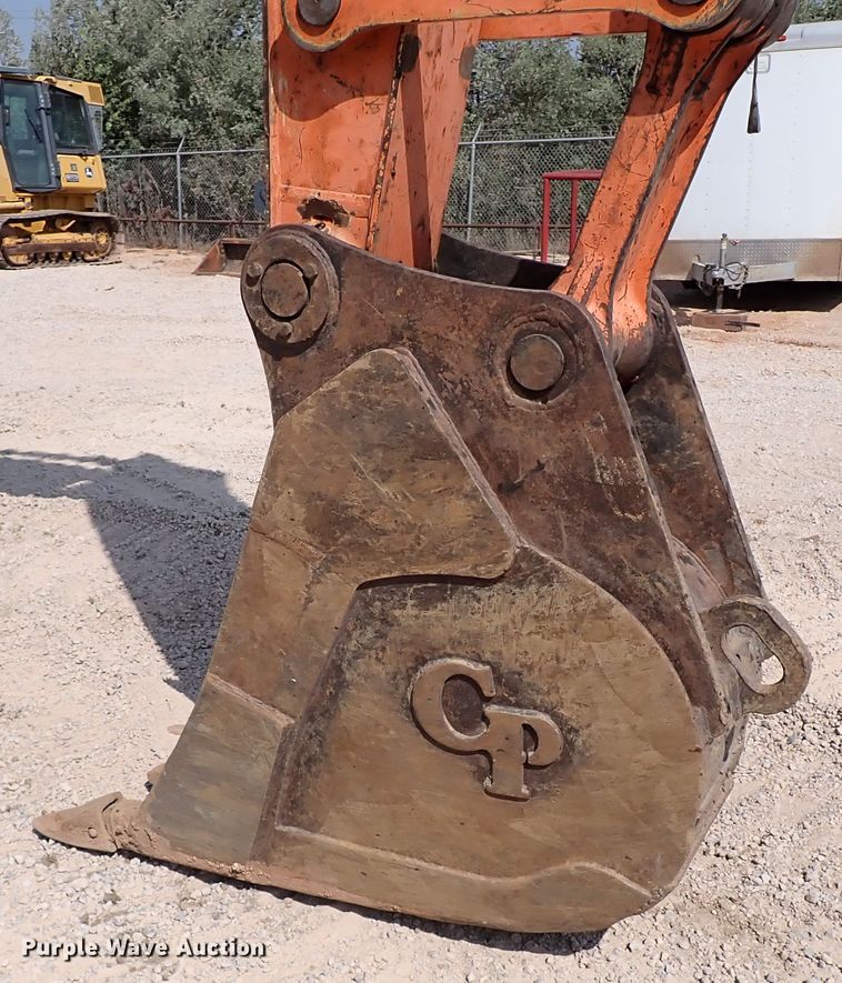 image for item IN9612 2002 Hitachi ZX200LC  excavator