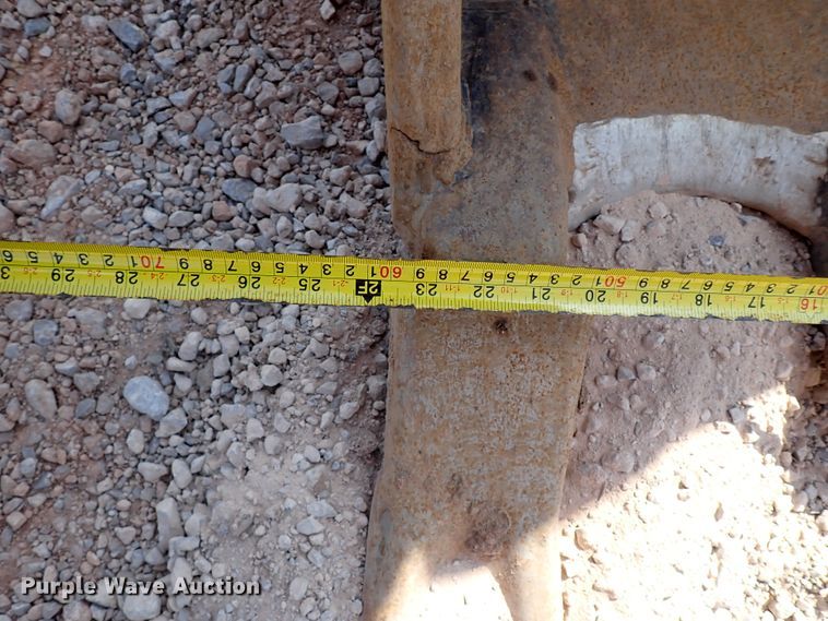 image for item IN9612 2002 Hitachi ZX200LC  excavator