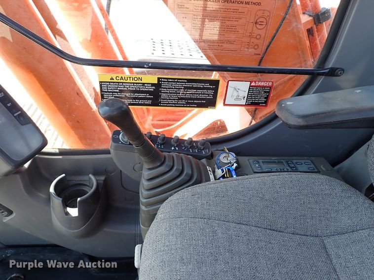 image for item IN9612 2002 Hitachi ZX200LC  excavator