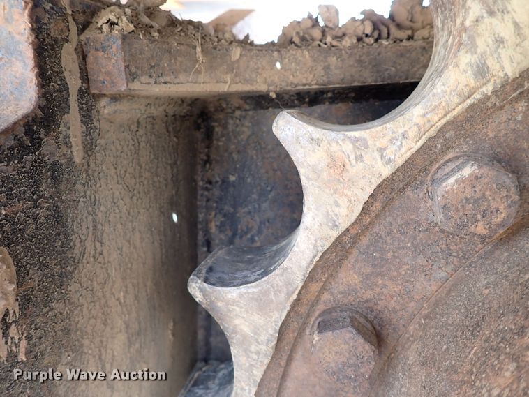 image for item IN9612 2002 Hitachi ZX200LC  excavator