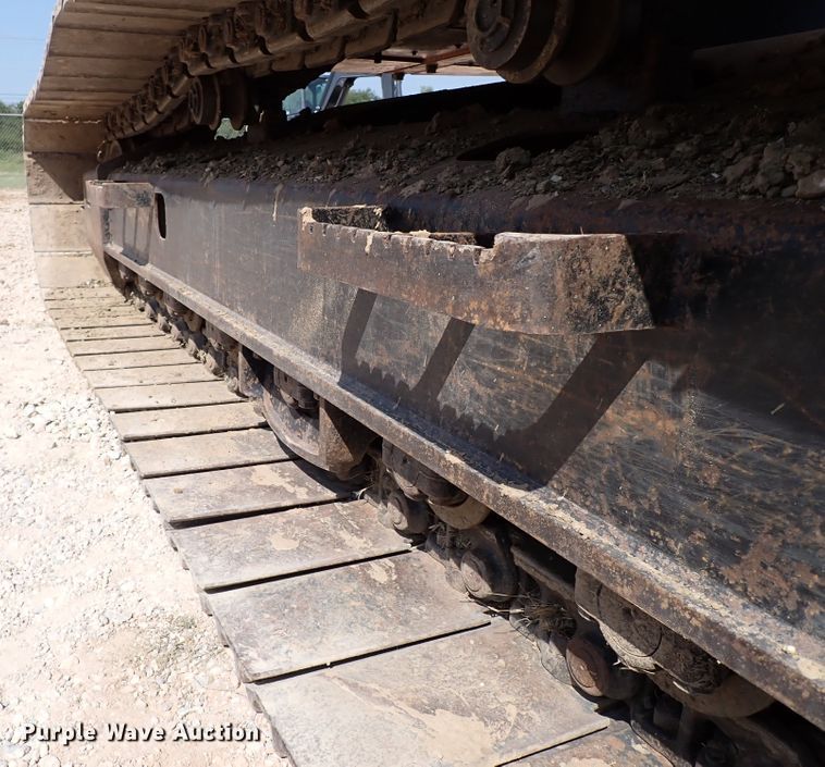 image for item IN9612 2002 Hitachi ZX200LC  excavator