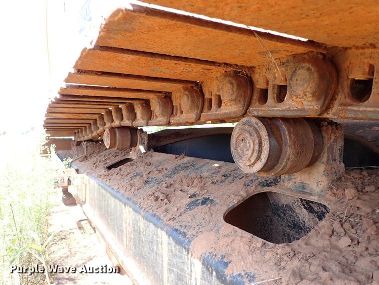 image for item IN9616 2009 John Deere 240DLC  excavator