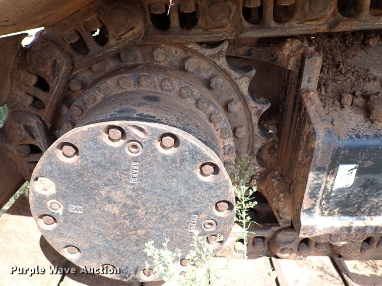 image for item IN9616 2009 John Deere 240DLC  excavator