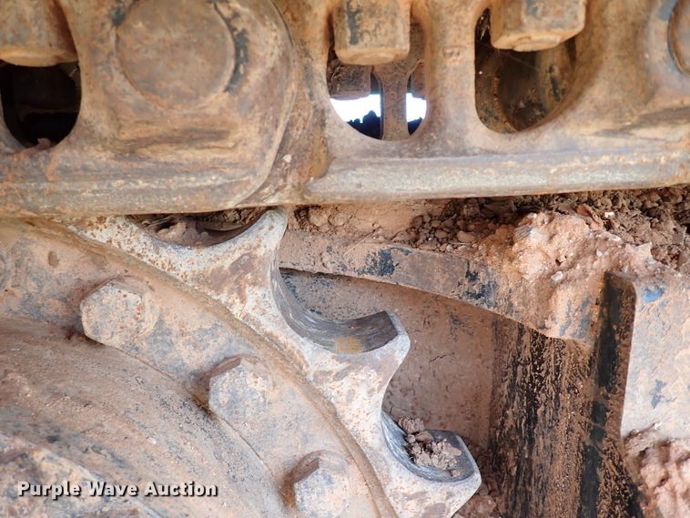 image for item IN9616 2009 John Deere 240DLC  excavator